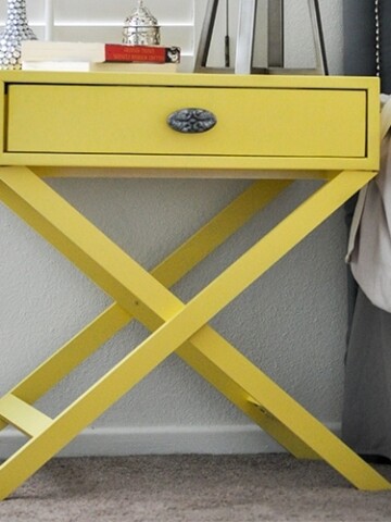 This X-leg accent table is an easy build and this detailed step by step tutorial with free plans will show you how you can build one that looks straight out of the store.