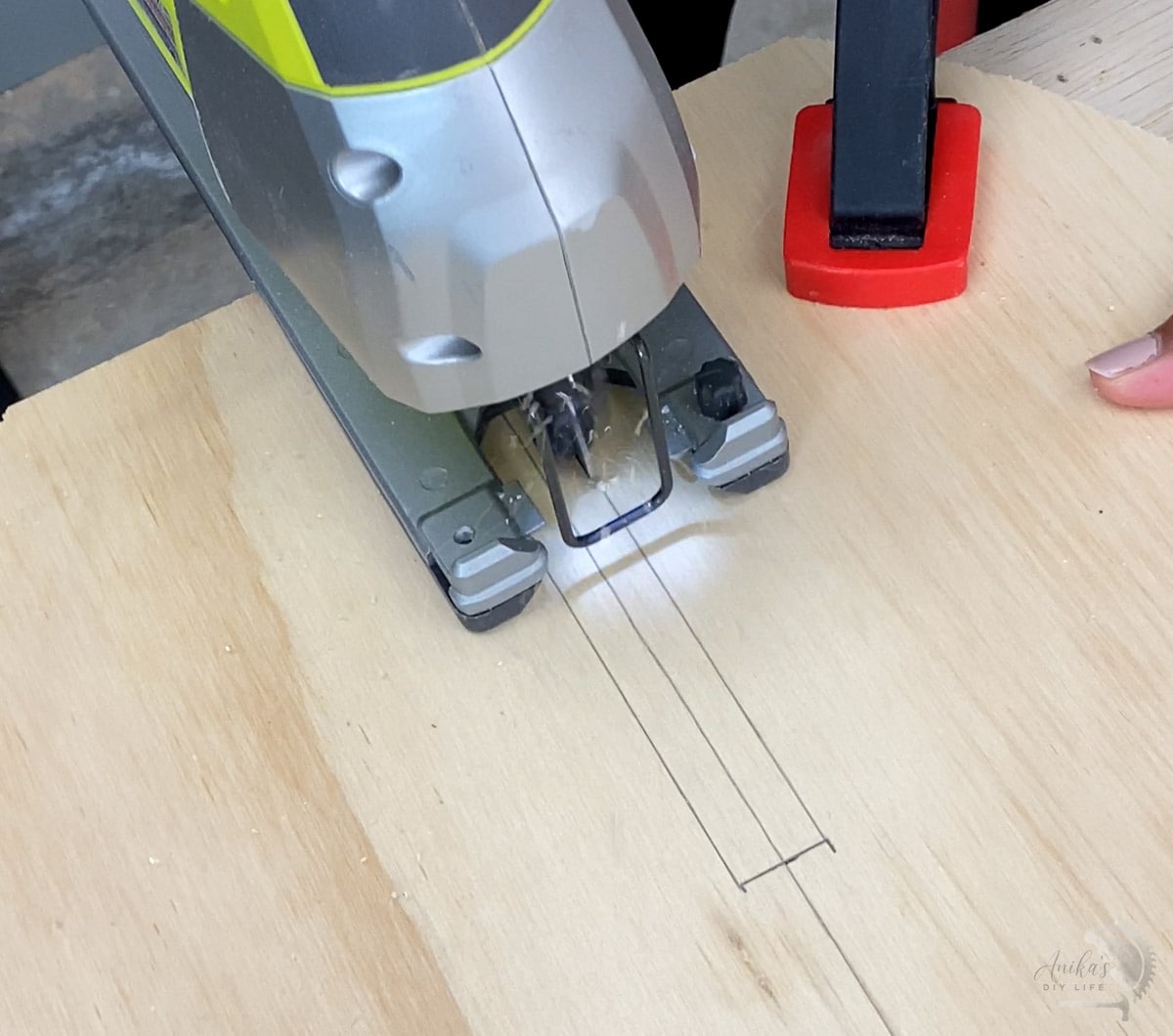 Cut out slot for plywood pumpkin using a jigsaw